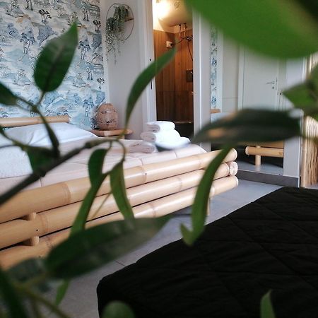 Le Boutique Luxury Rooms Diffused In Historic Center Fiumicino Bagian luar foto