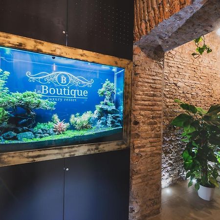 Le Boutique Luxury Rooms Diffused In Historic Center Fiumicino Bagian luar foto