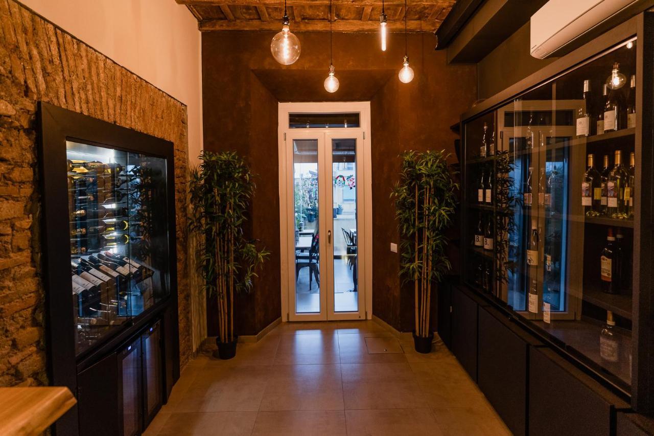 Le Boutique Luxury Rooms Diffused In Historic Center Fiumicino Bagian luar foto