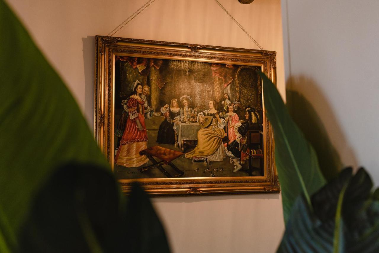 Le Boutique Luxury Rooms Diffused In Historic Center Fiumicino Bagian luar foto