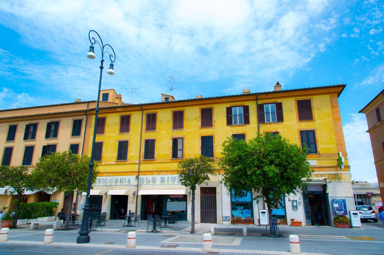 Le Boutique Luxury Rooms Diffused In Historic Center Fiumicino Bagian luar foto