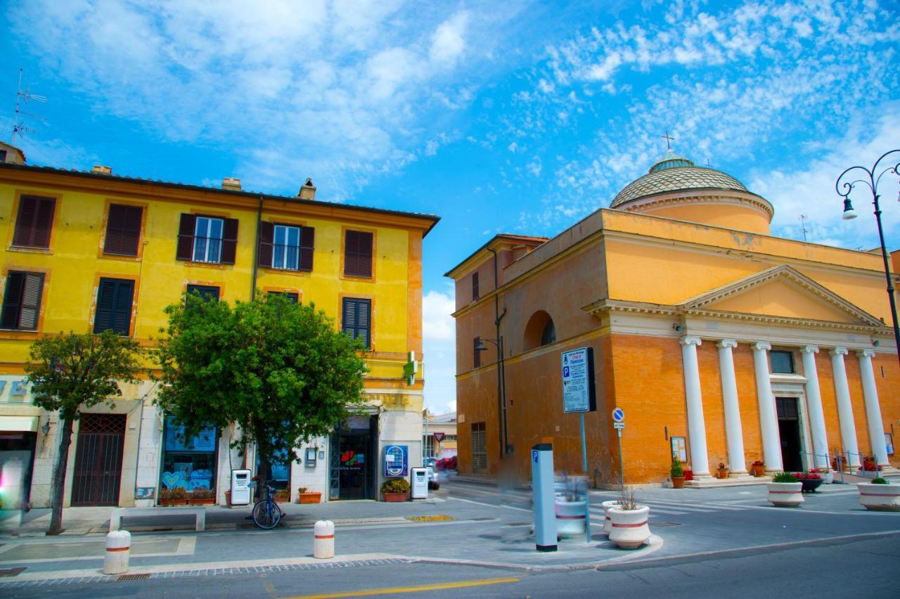 Le Boutique Luxury Rooms Diffused In Historic Center Fiumicino Bagian luar foto